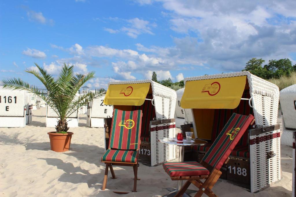 Pension Erdmann - Hotel Garni Heringsdorf  Buitenkant foto